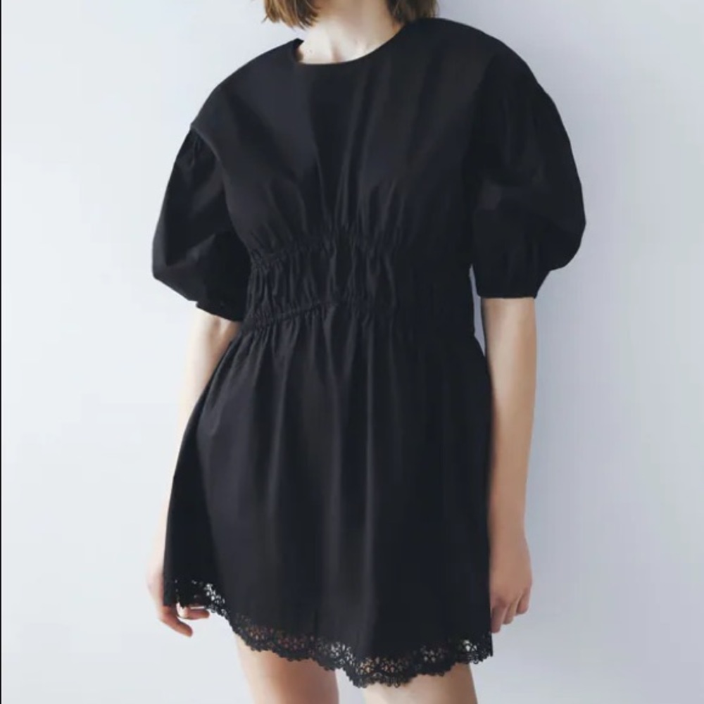 Zara Mini DRESS W/ MATCHING LACE TRIM BALOON SLEEVES Black Size XS NEW